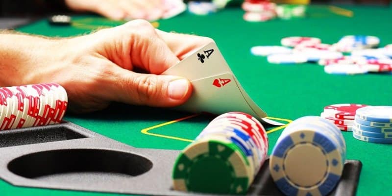 Hướng dẫn chi tiết cách chơi bài poker bull cho người mới